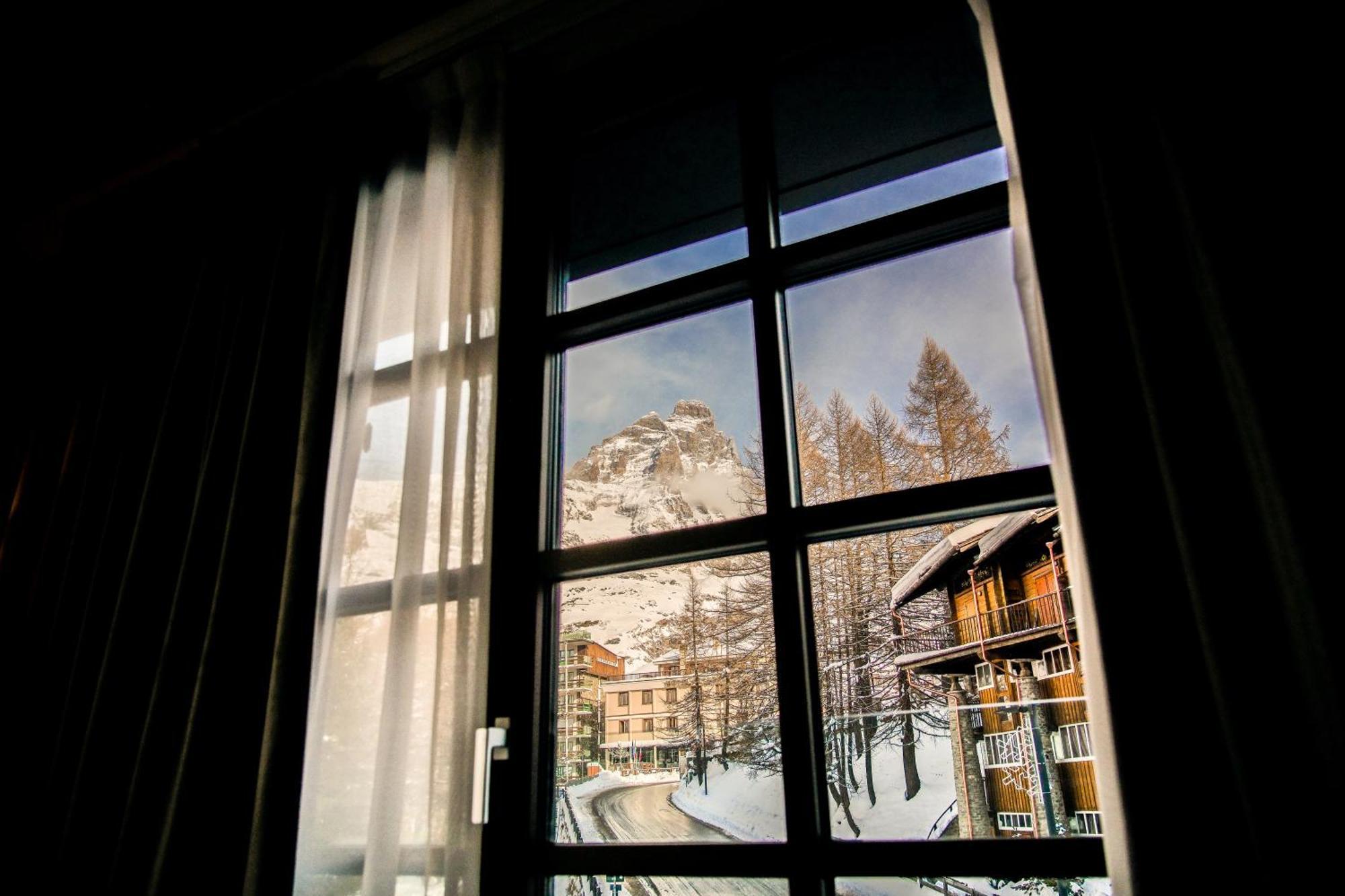 Hotel Al Piolet Breuil-Cervinia Exterior foto